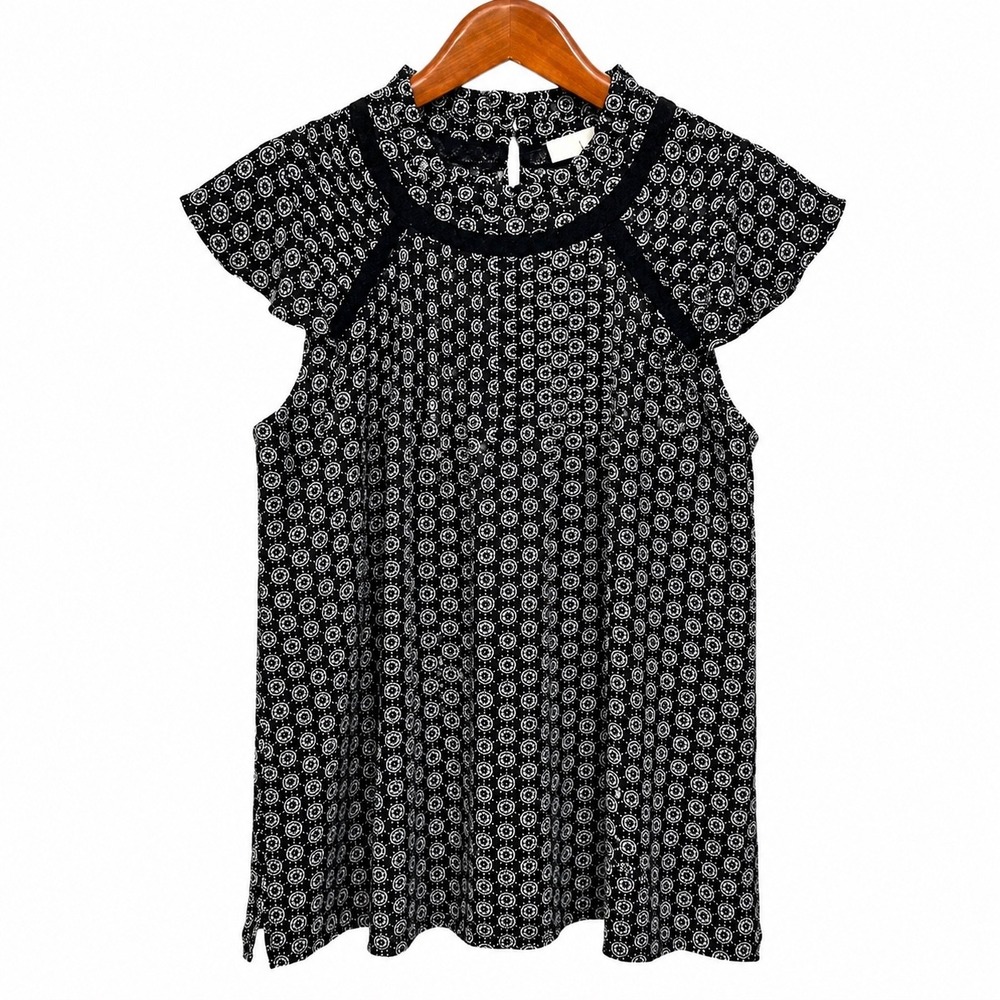 LOFT Black White Geometric Floral Lace Trim Mock Neck Cap Sleeve Blouse Small